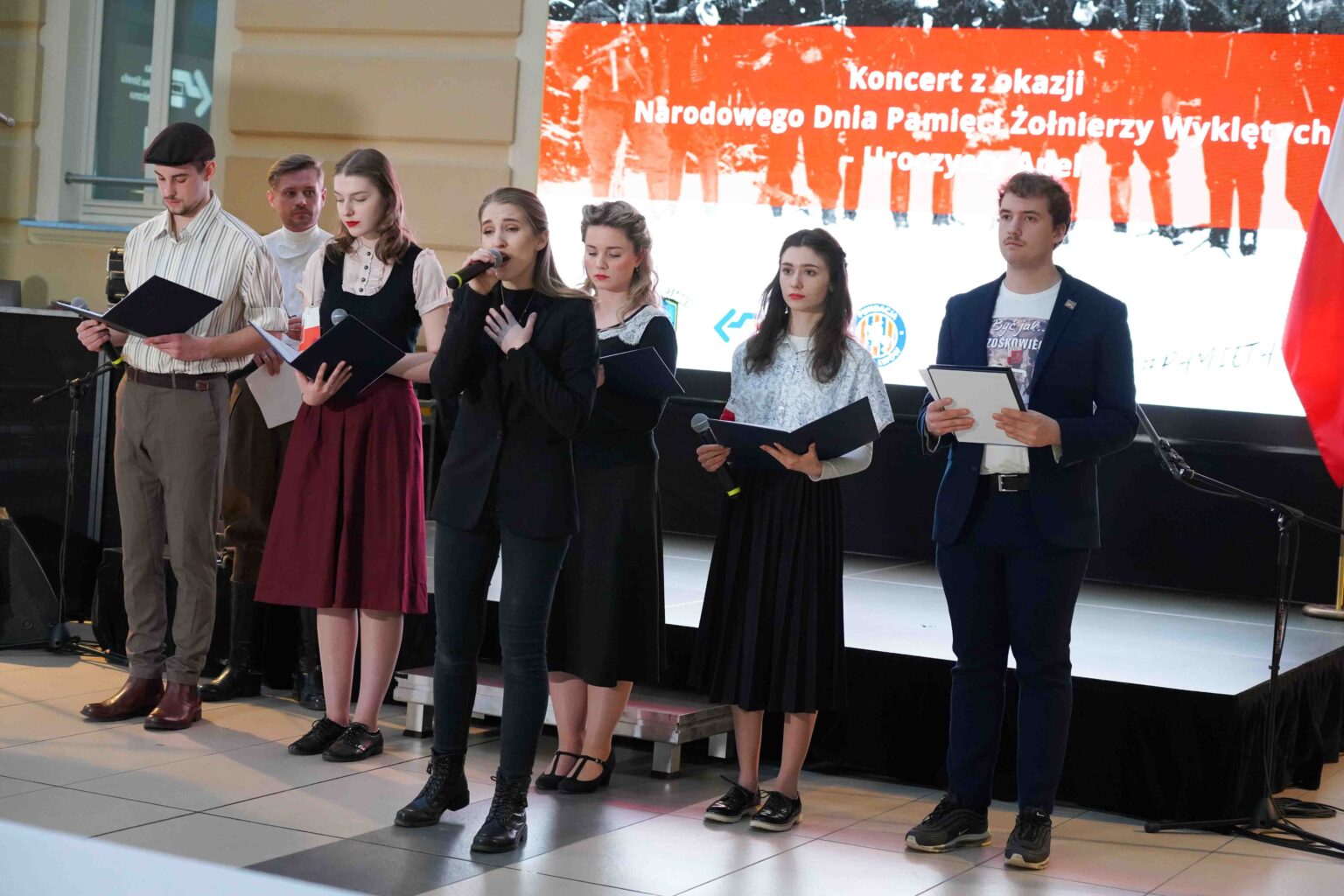 Zdjęcie z galerii wydarzenia: Uroczysty Apel Pamięci Żołnierzy Wyklętych