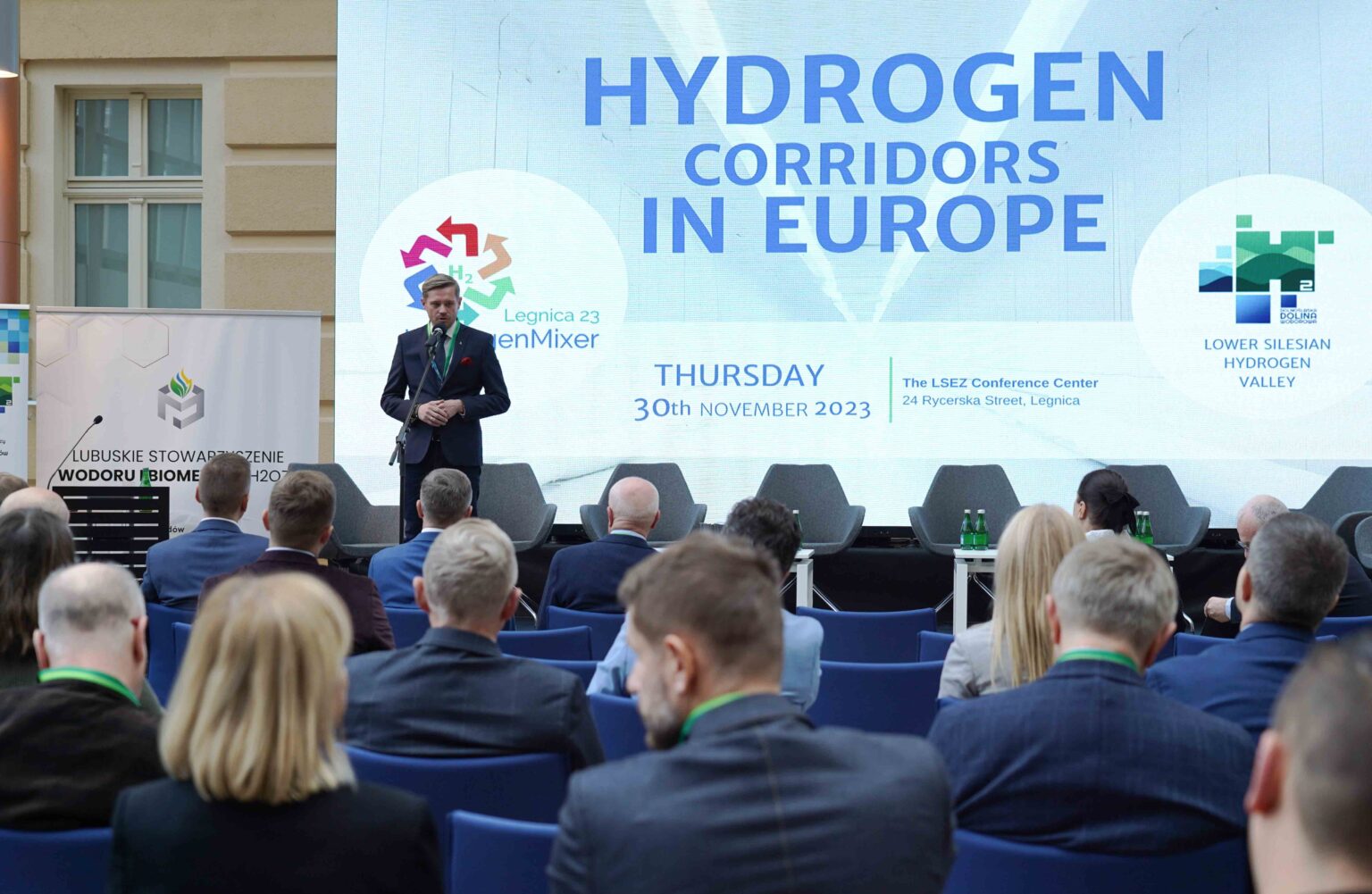 Zdjęcie z galerii wydarzenia: Międzynarodowa Konferencja – Korytarze Wodorowe Europy w Centrum Konferencyjnym LSSE
