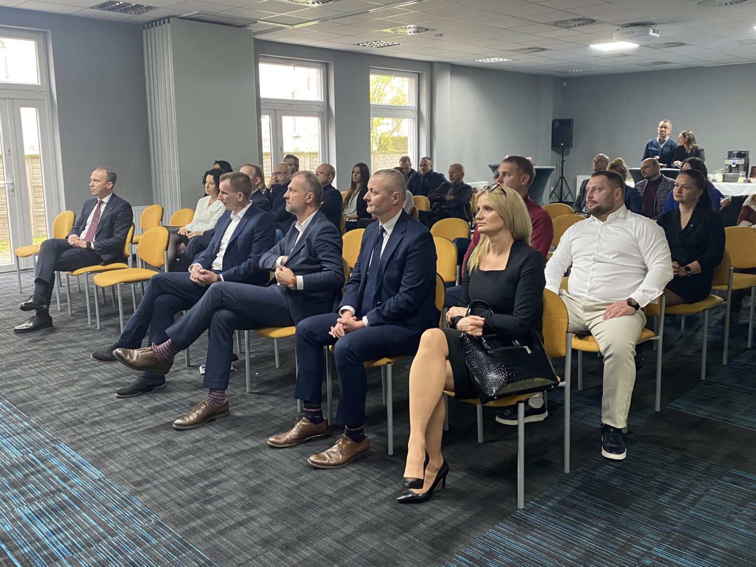 Zdjęcie z galerii wydarzenia: Spotkanie w Inkubatorze Przedsiębiorczości w Legnicy w ramach projektu "Going Global 4.0"! 