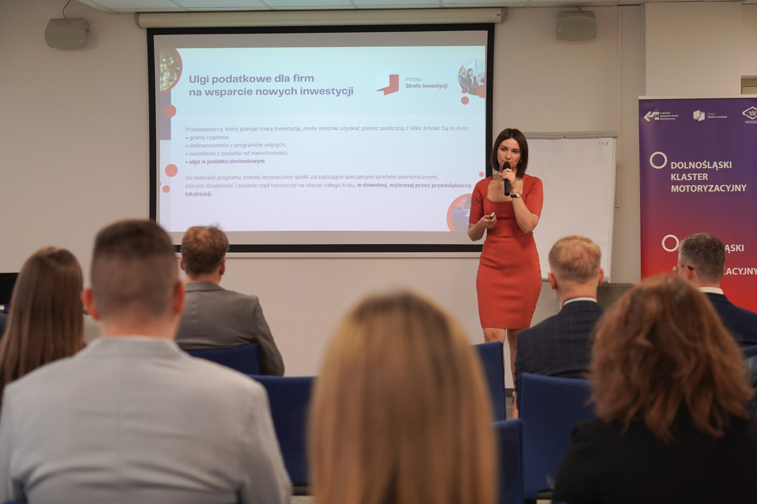 Zdjęcie z galerii wydarzenia: Dziś w Centrum Konferencyjnym LSSE odbyło się szkolenie pn. „Rekrutacja i dobór pracowników jako element optymalizacji procesów produkcyjnych”.