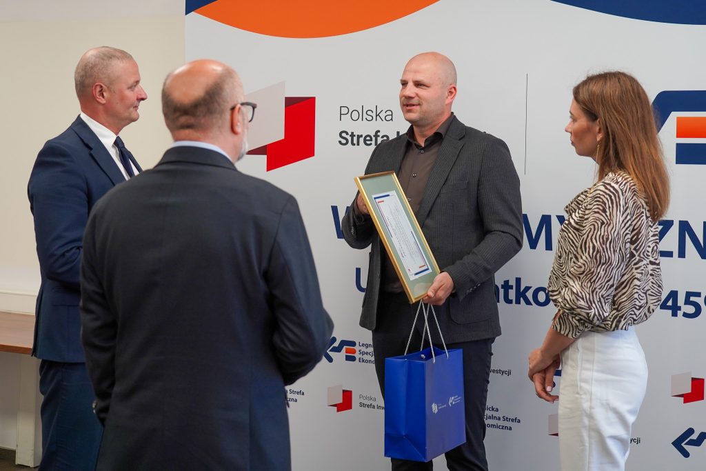 decyzja o wsparciu, prezes, wiceprezes, inwestor, LSSE, Dyrektor DOP