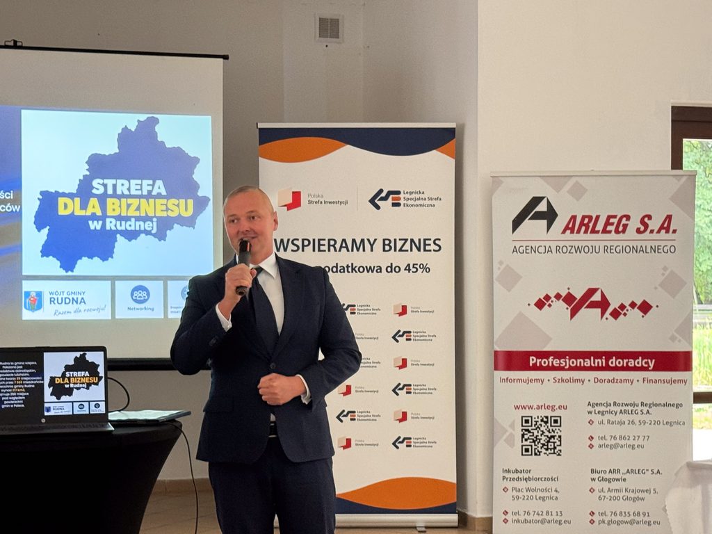 Prezes LSSE, przemawia, spotkanie